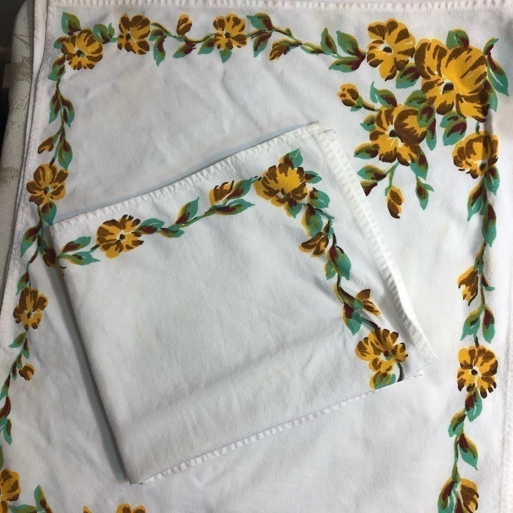 Floral White Napkins Set of 4